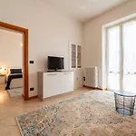 Bright And Cozy In By Wonderful Italy *