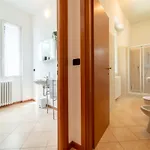 Bright And Cozy In By Wonderful Italy * ميناجيو