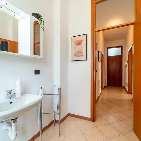 Bright And Cozy In By Wonderful Italy *