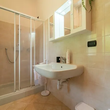 Bright And Cozy In By Wonderful Italy *