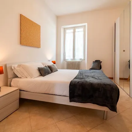 Bright And Cozy In By Wonderful Italy *