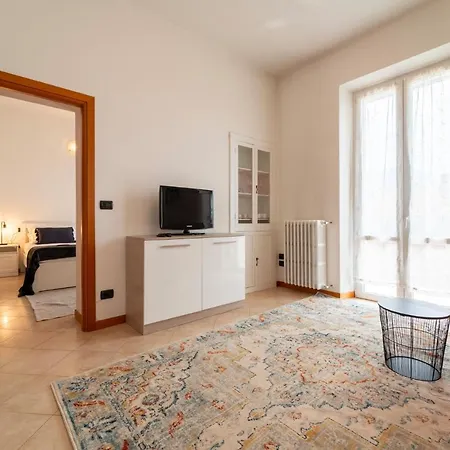 Bright And Cozy In By Wonderful Italy *