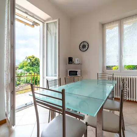 Bright And Cozy In By Wonderful Italy アパート